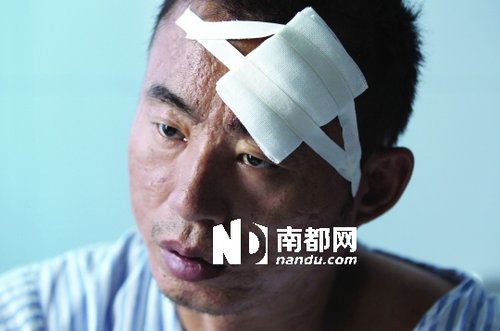 深圳司机称被警察殴打 交警称其辱骂追打民警