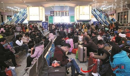 图为2月1日,虎门高铁站候车大厅 记者 郑琳东 摄 东莞时间网讯 春运前