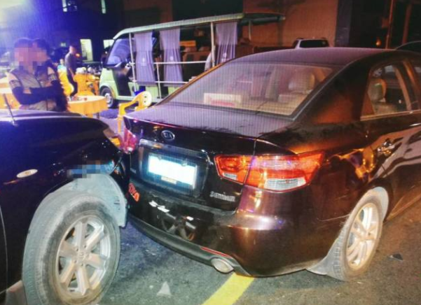 深圳男子追尾兩車被打 事后還淡定喝酒 