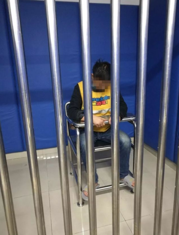 深圳男子追尾兩車被打 事后還淡定喝酒 