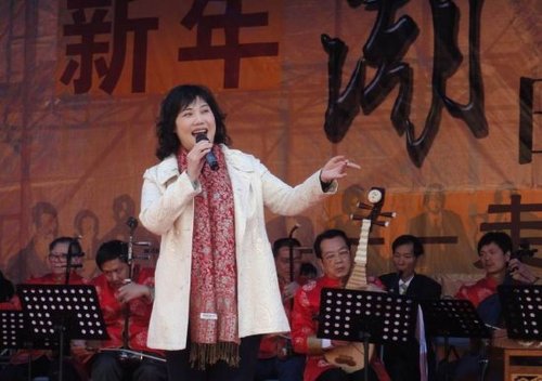 <em>经典</em>粤语老歌<em>女</em>歌手_<em>经典</em>伤感老歌女歌手,粤语