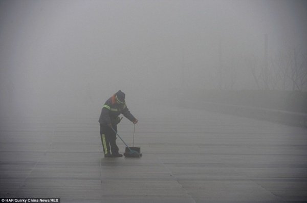 雾霾笼罩下的中国各地:太空俯瞰清晰可见