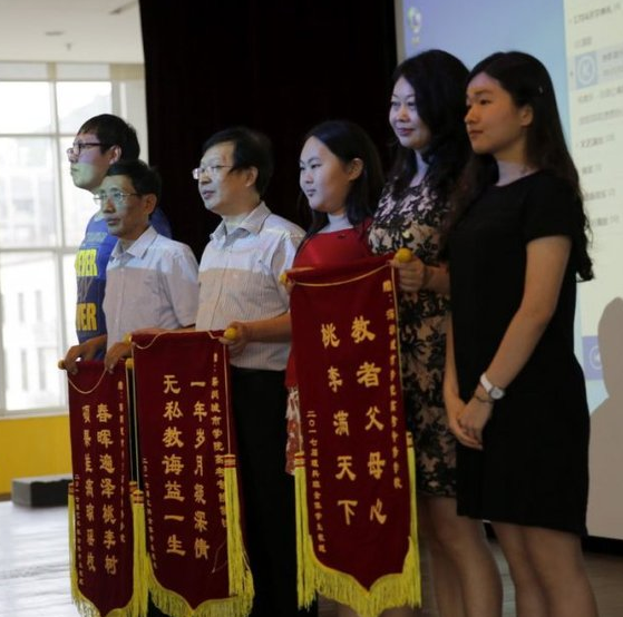 深圳高考复读市场今年火爆 复读咨询者几乎没