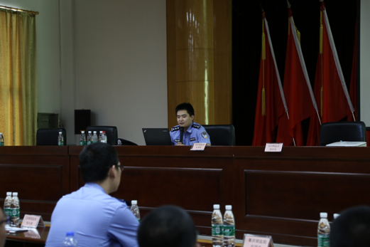 深圳网警走进高校宣传网络安全知识_大粤网_