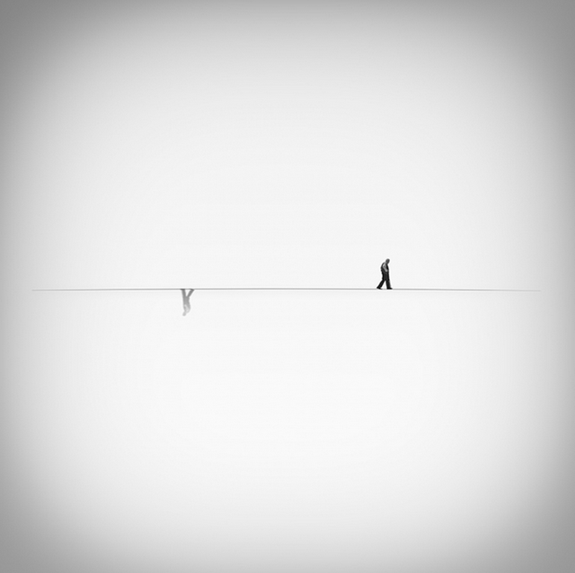 Self lonely worldHossein ZareƷp