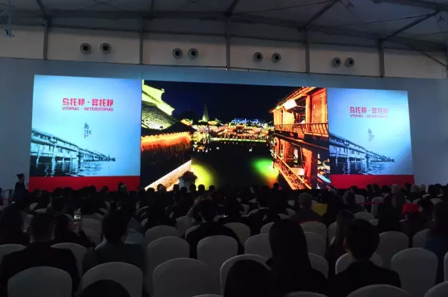 ������ʵ�����������չ��Ļ