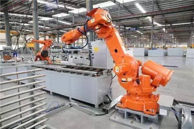TCL、德赛等企业斥巨资智能化 惠州今年应用机器人企业将达100家