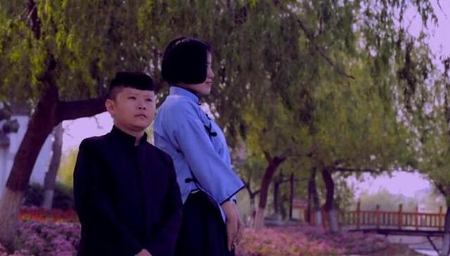 《超能废物》网络上映 王小源白小白拯救世界