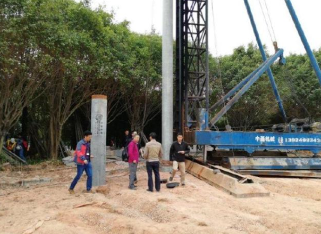 深圳地鐵11號線故障跟進(jìn)：因違規(guī)施工，大量乘客滯留