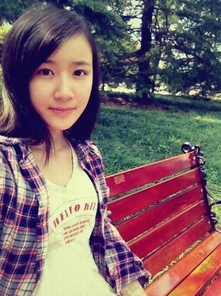 北大校花袁佳怡输给奶茶妹妹 高校绝色校花pk