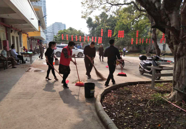 英德东华镇开启2018党团员学雷锋志愿服务月