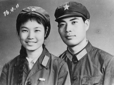 看完各个年代婚纱照感慨万千_大粤网_腾讯网