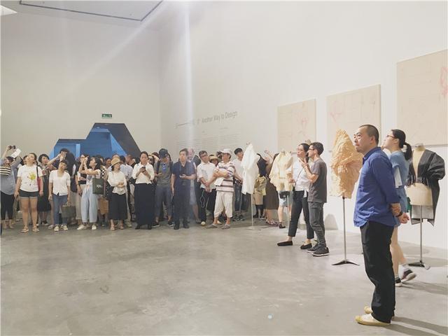 “另一种设计”展览在深圳华美术馆开幕