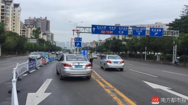 直擊！惠州潮汐車道啟用首日 司機(jī)蒙查查不敢走