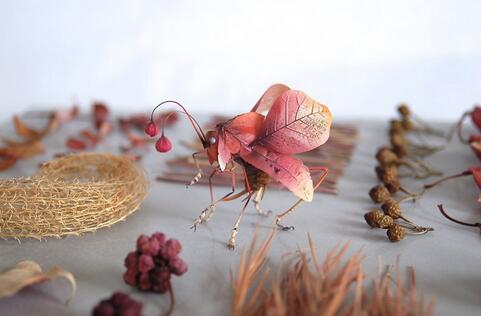 日本艺术家Hiroshi Shinno创作的仿真昆虫雕塑