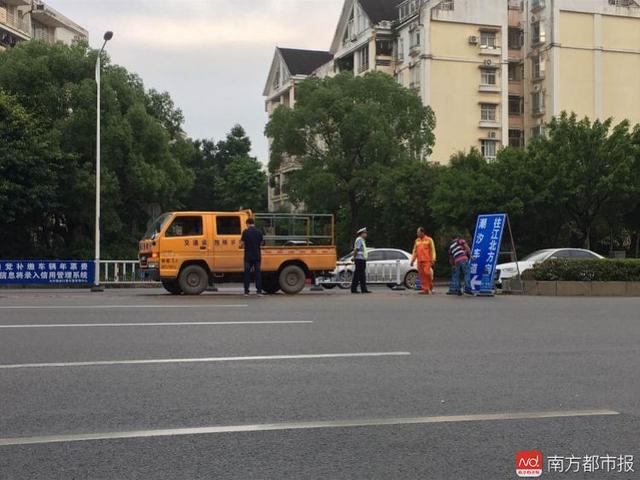 直擊！惠州潮汐車道啟用首日 司機(jī)蒙查查不敢走
