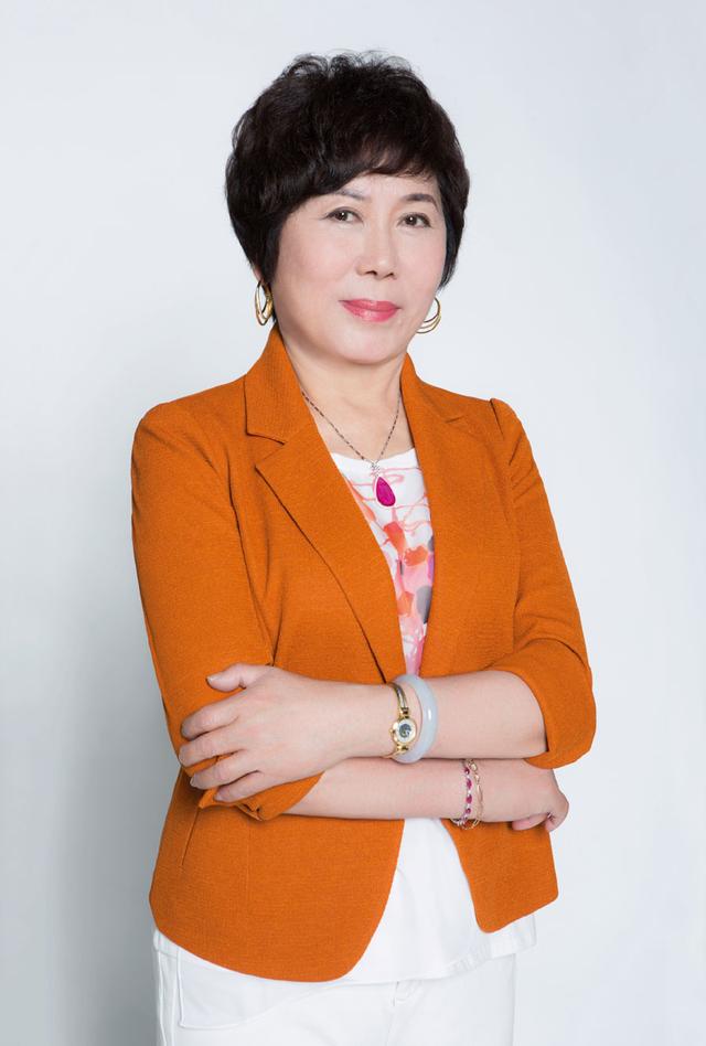 赢家服饰集团董事长陈灵梅