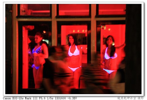 揭秘性自由之都<em>阿姆斯特丹</em>红灯区_大粤网_腾