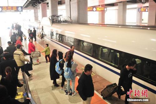 全国铁路今迎大调图 京沪高铁“复兴号”正式提速