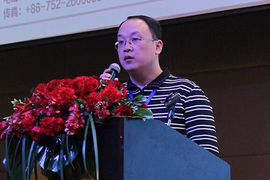 2015年中国新能源汽车高峰论坛盛大召开