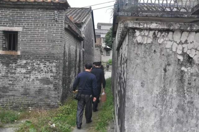 民生警务321 “我能看到报纸上的字了！”