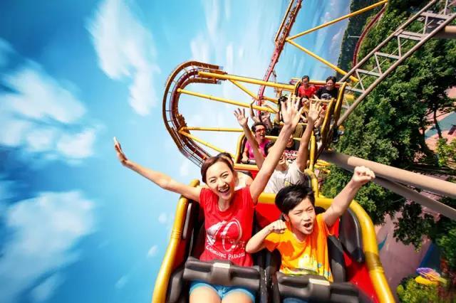 专访丨这么酸爽的过山车照片，到底是怎么拍出来的?_大粤网_腾讯网