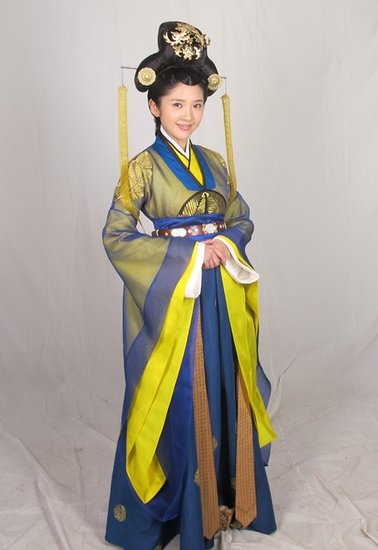 《<em>女相</em>》横店热拍 唐艺昕出演反一号_大粤网_