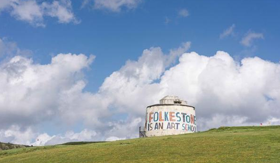 英国福克斯顿三年展:迷失在海上的艺术