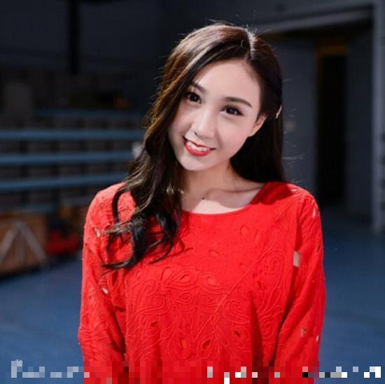 星二代美女PK:<em>赵本山女儿</em>非主流 水均益爱女美