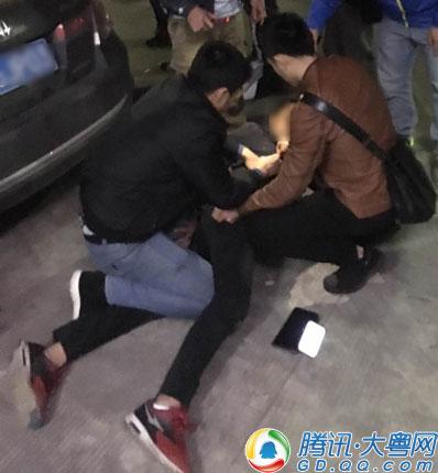 天河棠下兩住戶被盜 鉆石項鏈、耳環(huán)和港幣都沒了