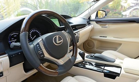 lexus雷克萨斯ct200h是全球第一款搭载了完全油电混合动力高清图片