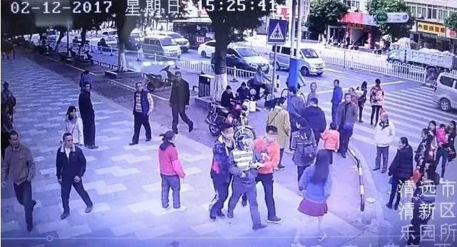 清遠男童被拐后偶遇親爹，3人被判刑