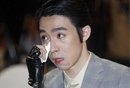 俞灏明看爆炸视频落泪