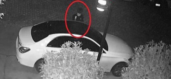 佛山一顧客從商場(chǎng)洗衣機(jī)內(nèi)偷走一個(gè)錢包