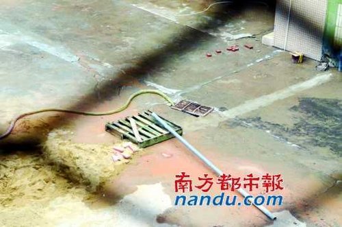 東莞電鍍廠猛排污水 老板稱環(huán)保關系很硬