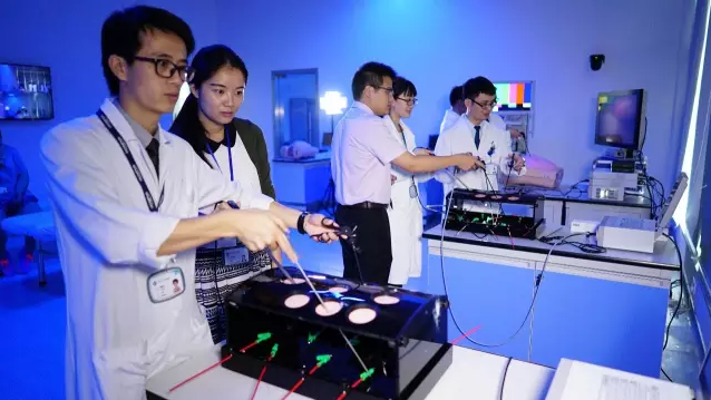 港大深圳医院开设临床医学技能模拟培训中心