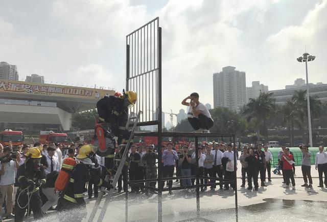 深圳启动119消防宣传月活动 掀起消防宣传热