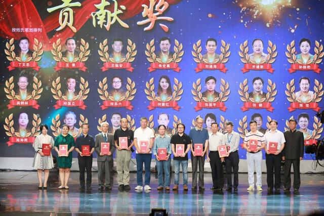 第三届深圳科影周颁奖典礼隆重举行 科技影视反映改革创新“未来尖兵 ”