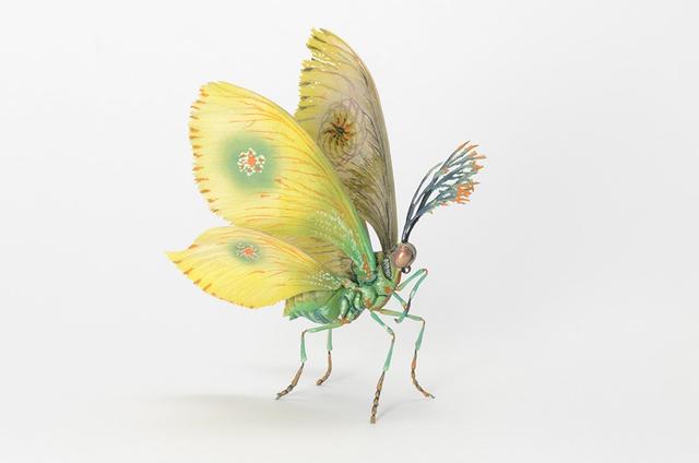 日本艺术家Hiroshi Shinno创作的仿真昆虫雕塑