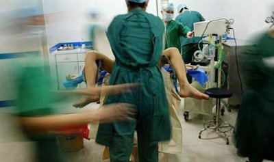 网友揭秘<em>男性变女性</em>手术全过程(图)_大粤网_