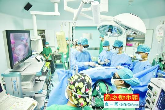 省医南院完成佛山首例3D心脏微创手术