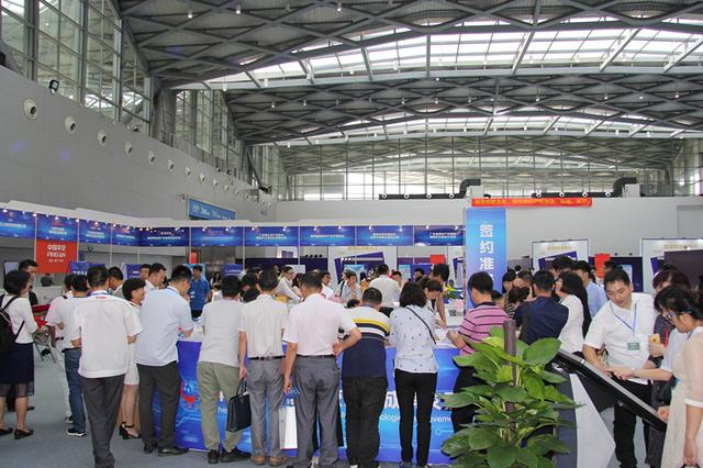 �ڶ����й���У�Ƽ��ɹ����׻�ʢ��Ļ