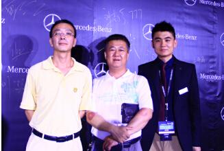 梅赛德斯-奔驰S级领袖之夜鹏城完美绽放