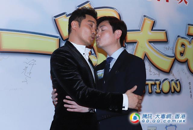 钱小豪罕有偕两子现身 27岁景峰：我想“打老爸”