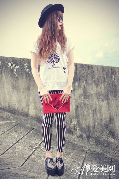 秋装打底裤潮搭 练就街头无限吸睛术