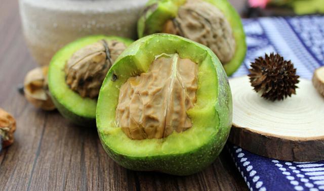 比脸还大的芒果,你吃过吗?