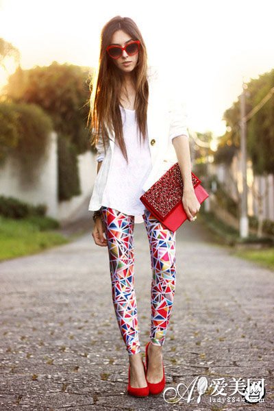 秋装打底裤潮搭 练就街头无限吸睛术