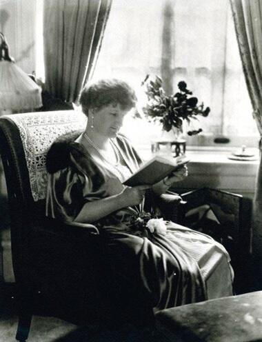 艺术、慈善事业和亚洲文化对洛克菲勒家族的非