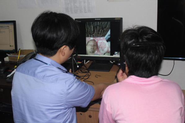 广东女子患艾滋进戒毒所 父亲重病视频里见最