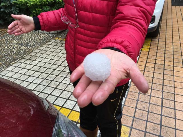广州市区67年来***出现雨夹雪